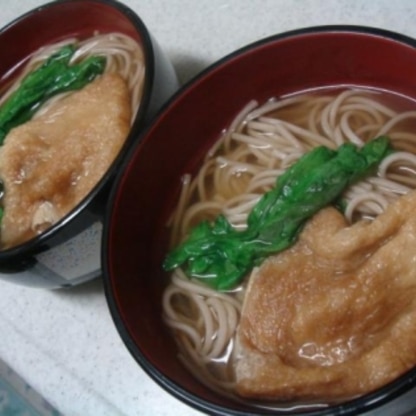 蕎麦でもイケました!(^^)!
煮たオアゲがなかったので助かりました。
ナイスなアイデアに感謝<(_ _)>ごち様